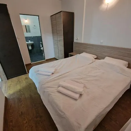 саmи Apartment *